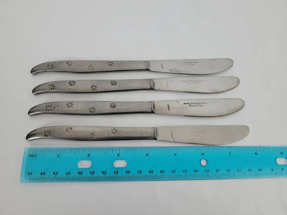 VTG DORZEL STAINLEES By HULL FIRST STAR pattern SET OF 4 DINNER KNIVES Japan